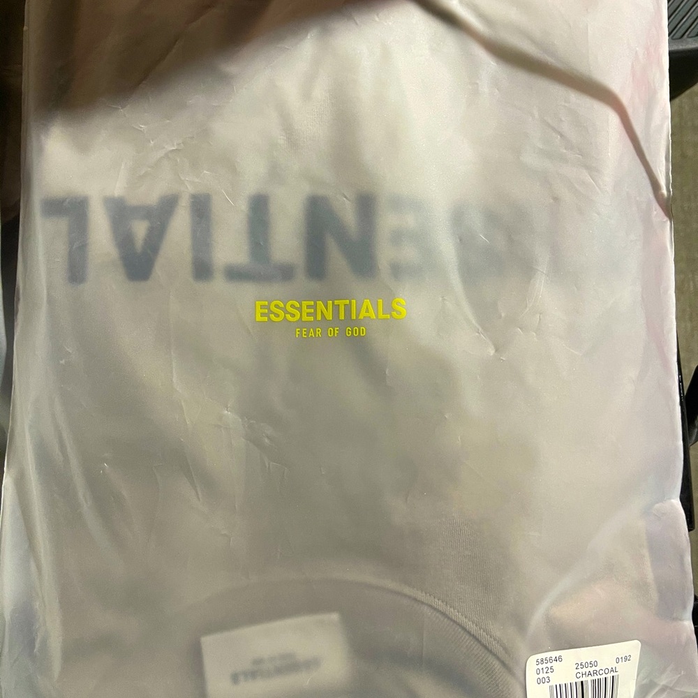 FOG winter collection essentials XL long sleeve